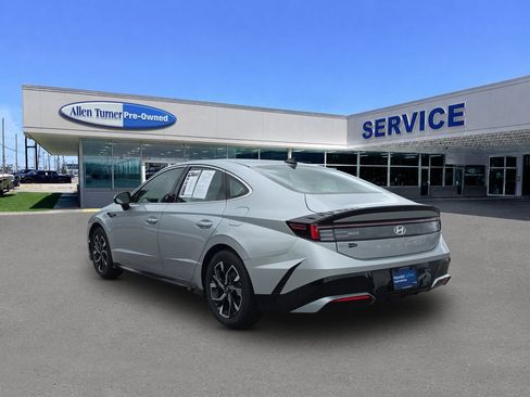 Used 2024 Hyundai Sonata SEL FWD image 6