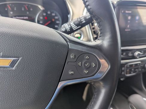 Used 2022 Chevrolet Traverse LT image 28