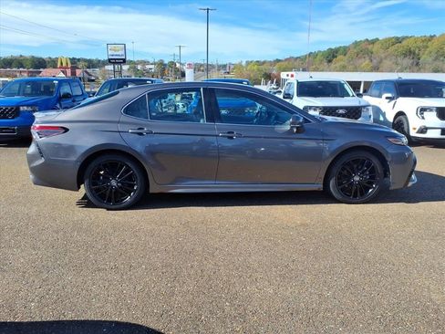 Used 2023 Toyota Camry XSE image 2