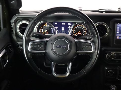 Used 2021 Jeep Gladiator Overland w/ LED Lighting Group AWD/4WD image 7