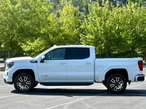 Used 2025 GMC Sierra 1500 AT4 w/ AT4 Premium Package AWD/4WD image 3
