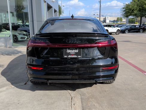 Certified 2023 Audi e-tron Premium w/ Convenience Plus Package AWD/4WD image 9
