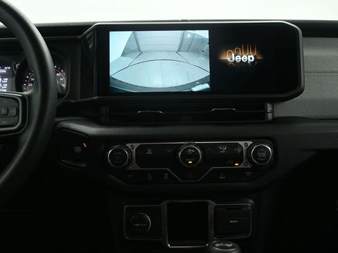 Used 2024 Jeep Wrangler Sport AWD/4WD image 16