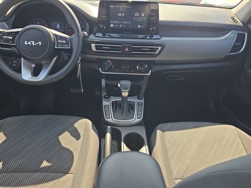 Certified 2023 Kia Seltos LX AWD/4WD image 14