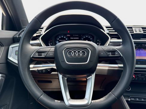 Used 2025 Audi Q3 2.0T Premium w/ Convenience Package AWD/4WD image 26