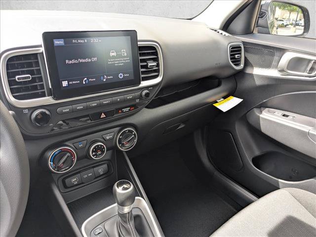 Used 2026 Hyundai Venue SE FWD image 13
