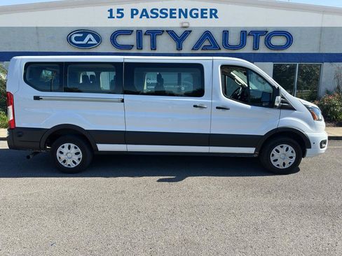 Used 2024 Ford Transit 350 XLT RWD image 3