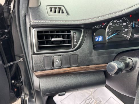 Used 2015 Toyota Camry LE FWD image 18