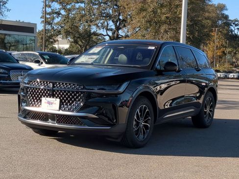 New 2026 Lincoln Nautilus Premier image 7