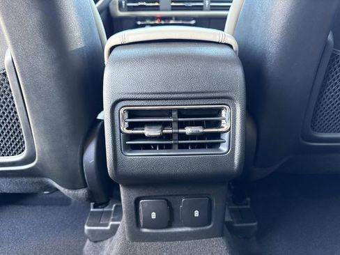 New 2026 Lincoln Corsair Premiere image 16