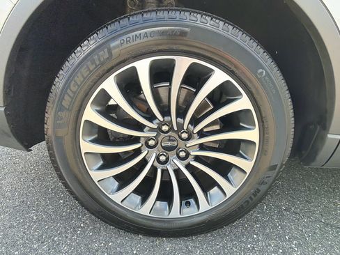 Used 2022 Lincoln Aviator AWD w/ Premium Package image 29