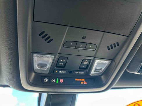 Used 2020 Chevrolet Blazer Premier w/ Driver Confidence II Package image 37