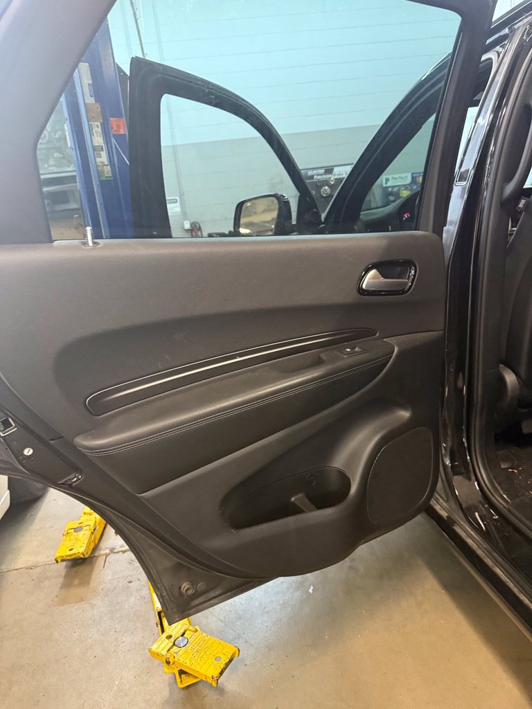 Used 2023 Dodge Durango SXT w/ SXT Blacktop Group AWD/4WD image 18