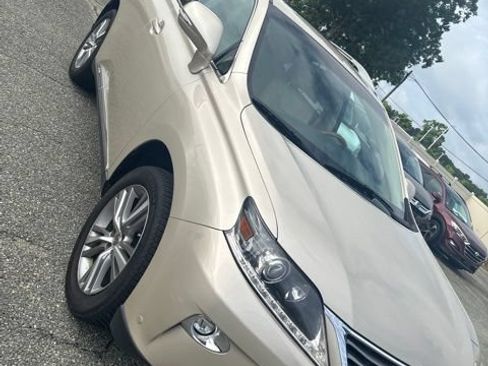 Used 2015 Lexus RX 450h AWD image 3