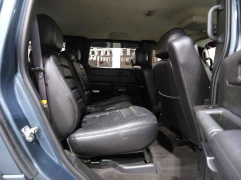 Used 2005 HUMMER H2 w/ Preferred Equipment Group image 23