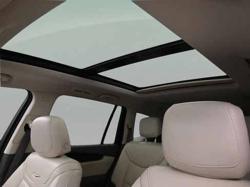 Used 2023 Cadillac XT6 Premium Luxury image 45