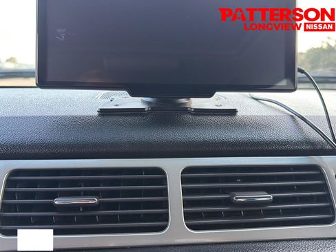 Used 2012 GMC Yukon Denali RWD image 12