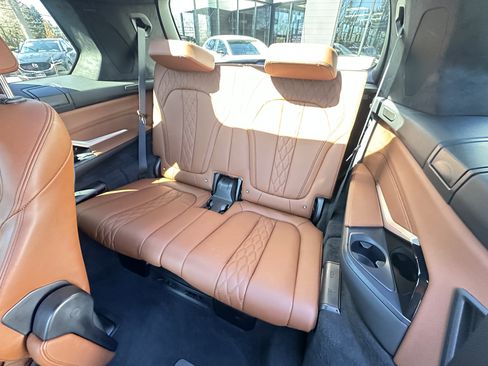 Used 2023 BMW X7 M60i w/ Executive Package image 45