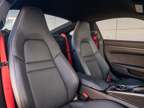 Used 2023 Porsche 911 Carrera image 24