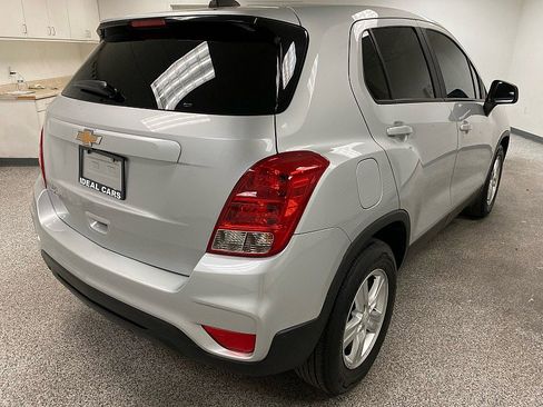 Used 2020 Chevrolet Trax LS w/ Tint and Cruise Package image 5