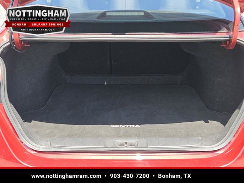 Used 2024 Nissan Sentra SV FWD image 9