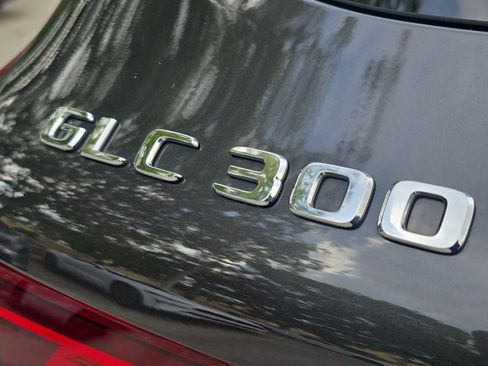 Used 2022 Mercedes-Benz GLC 300 4MATIC w/ AMG Line image 12