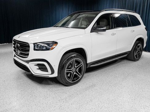 Certified 2024 Mercedes-Benz GLS 450 4MATIC image 1
