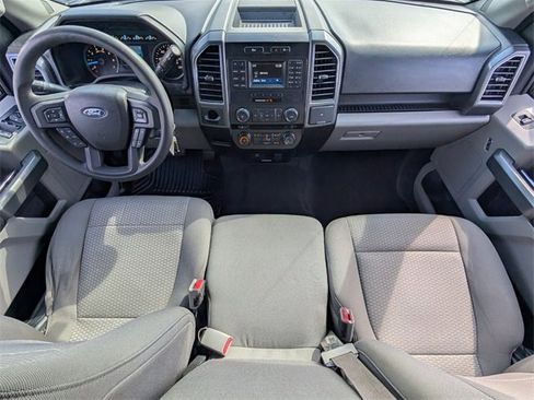 Used 2017 Ford F150 XLT image 14