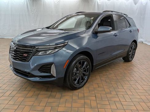 Used 2024 Chevrolet Equinox RS w/ LPO, Floor Liner Package FWD image 3