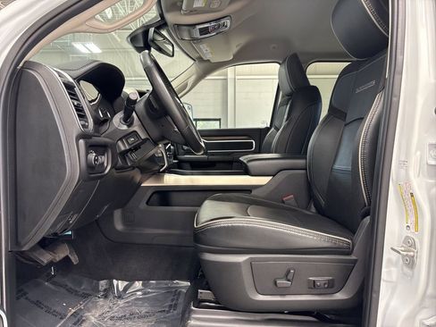 Used 2024 RAM 2500 Laramie image 28