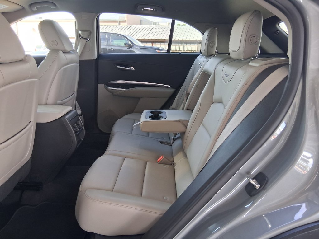 Used 2023 Cadillac XT4 Luxury FWD image 20