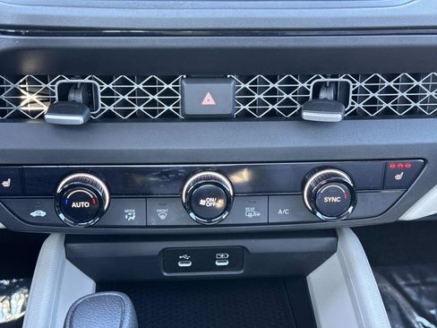 Used 2023 Honda Accord EX image 7
