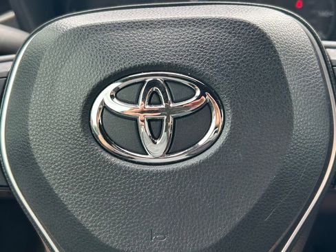Used 2023 Toyota Corolla SE FWD image 33