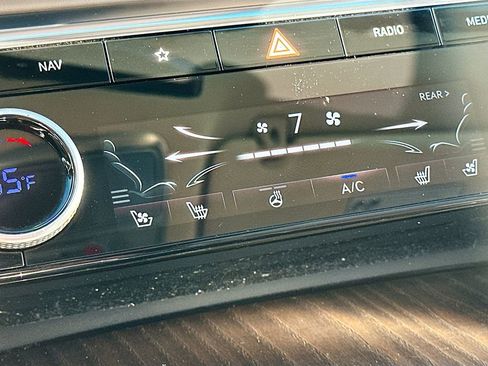 Used 2023 Genesis GV80 3.5T w/ Prestige Package image 21