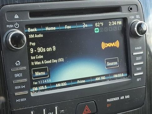 Used 2017 Chevrolet Traverse LT image 23