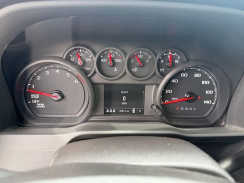 Used 2024 Chevrolet Silverado 1500 Custom Trail Boss AWD/4WD image 29