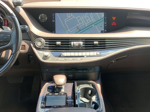 Used 2019 Lexus LS 500 w/ Interior Upgrade Package RWD image 15