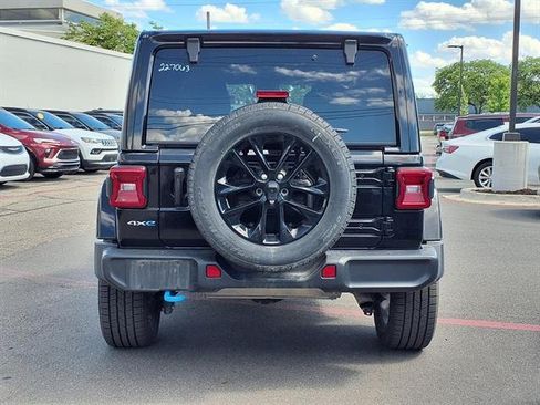 Used 2024 Jeep Wrangler Unlimited Sahara AWD/4WD image 6