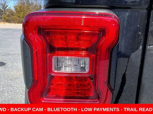 Used 2021 Jeep Wrangler Unlimited Sport AWD/4WD image 22