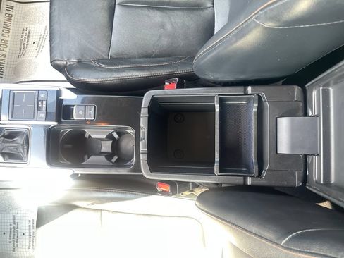 Used 2018 Mitsubishi Eclipse Cross SEL AWD/4WD image 35