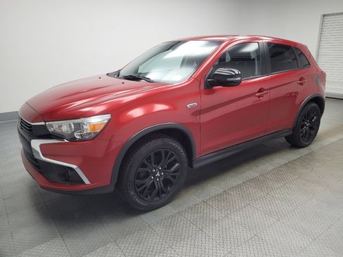 Used 2017 Mitsubishi Outlander Sport LE image 2