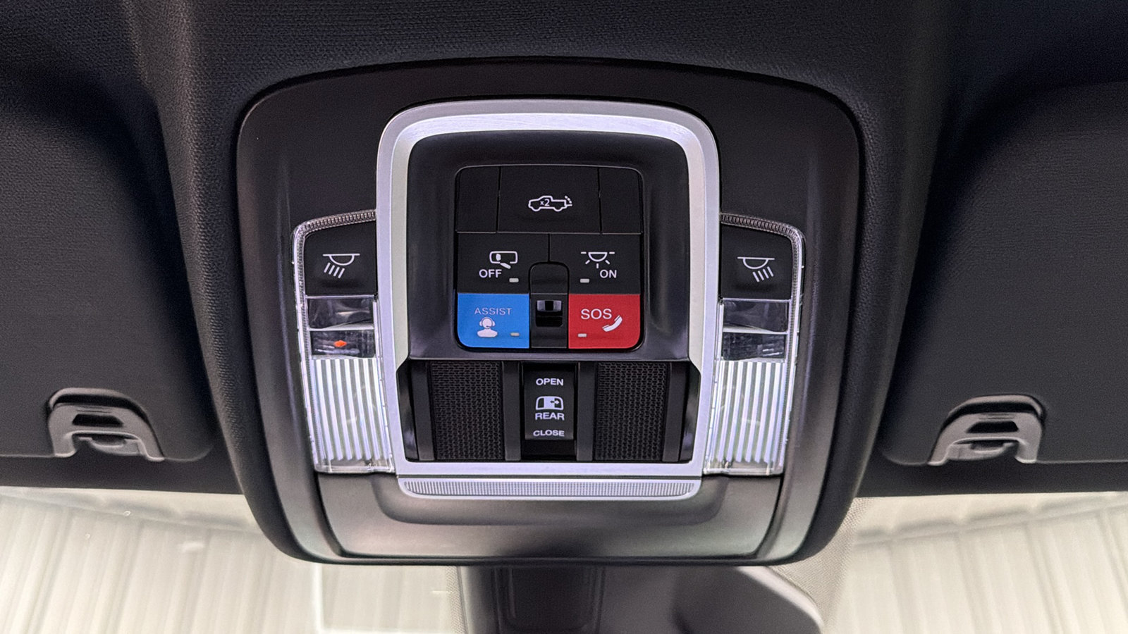 Used 2025 RAM 1500 Big Horn AWD/4WD image 35