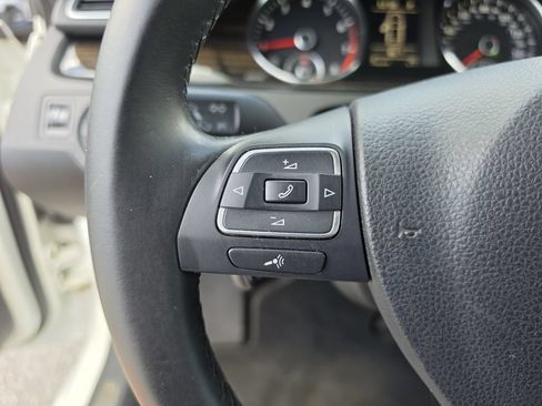 Used 2017 Volkswagen CC Sport FWD image 25