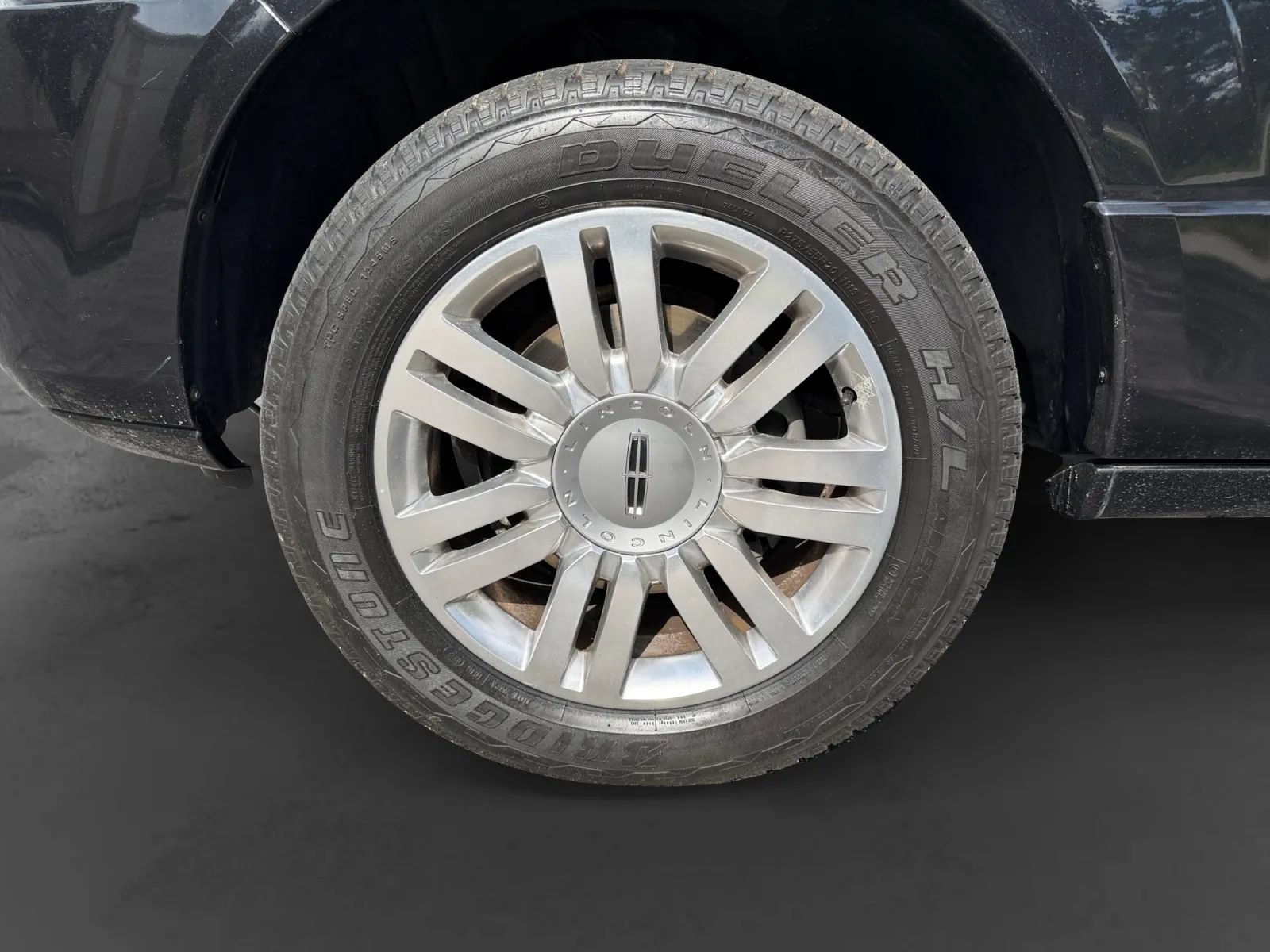 Used 2014 Lincoln Navigator 2WD image 9