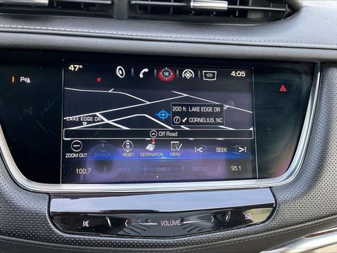 Used 2017 Cadillac XT5 Luxury w/ Driver Awareness Package image 14