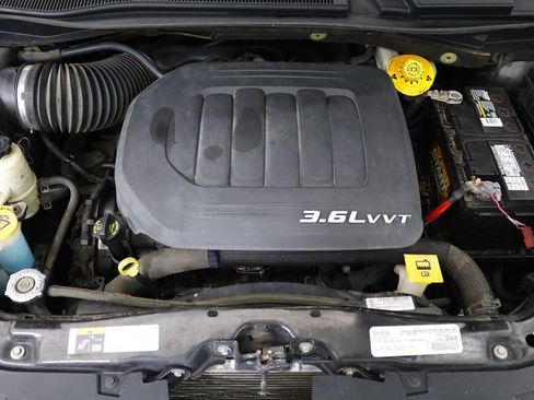 Used 2016 Dodge Grand Caravan R/T w/ Driver Convenience Group FWD image 27