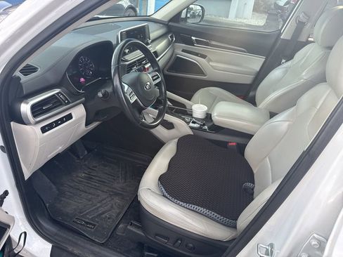 Used 2020 Kia Telluride S w/ S 8 Passenger Seating Package FWD image 15