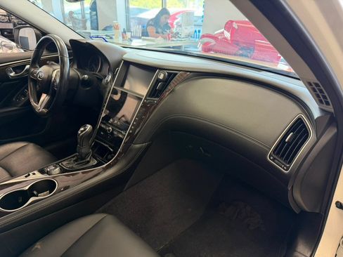 Used 2018 INFINITI Q50 Luxe AWD/4WD image 34