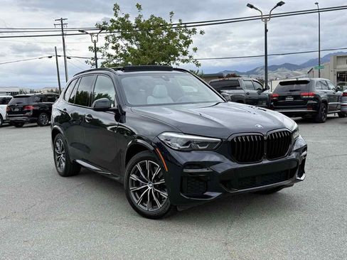 Used 2023 BMW X5 xDrive40i w/ M Sport Package AWD/4WD image 1