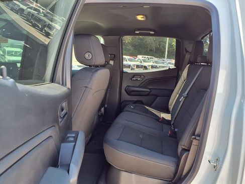 New 2026 GMC Canyon Elevation w/ Convenience Package image 15